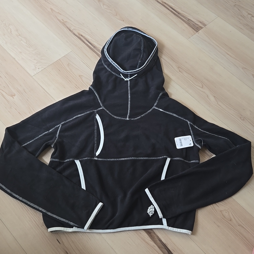 NWT Care FP On The Run Lightweight Fleece Pullover, Black, Size XS